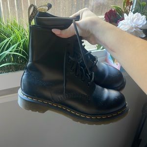 DR. MARTENS 1460 Womens Boots